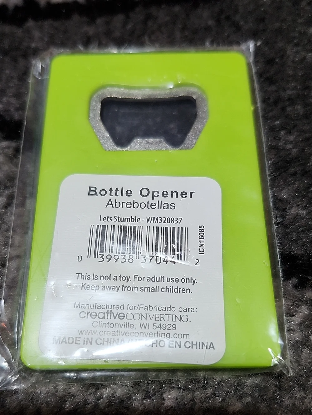 NOVELTY HUMOROUS SET-OF-2 BOTTLE OPENERS & IPSY VAMPIRE FANG/LIPS DESIGN BAG